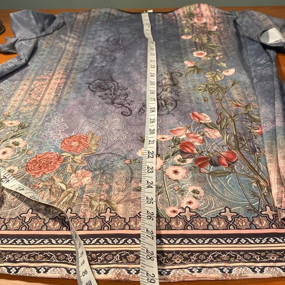 Pixie Lady top. Size large - Picture 7 of 8